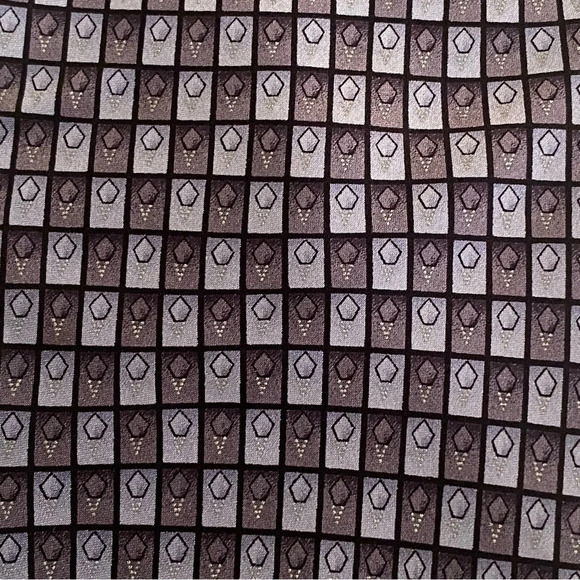 KILBURNE AND FINCH MENS 100% Silk TIE Brown Gray Square Geometric 59” X 4” - Picture 5 of 6